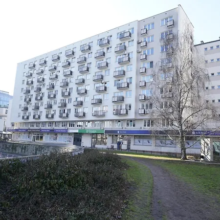 Apartament Gold 61 *